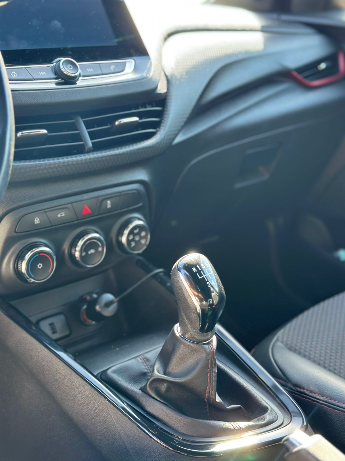 Chevrolet Onix Rs Turbo 2022