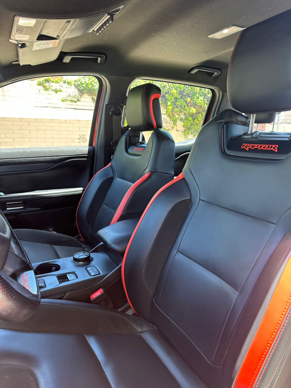 Ford Ranger Raptor 2024 - Miniatura 8